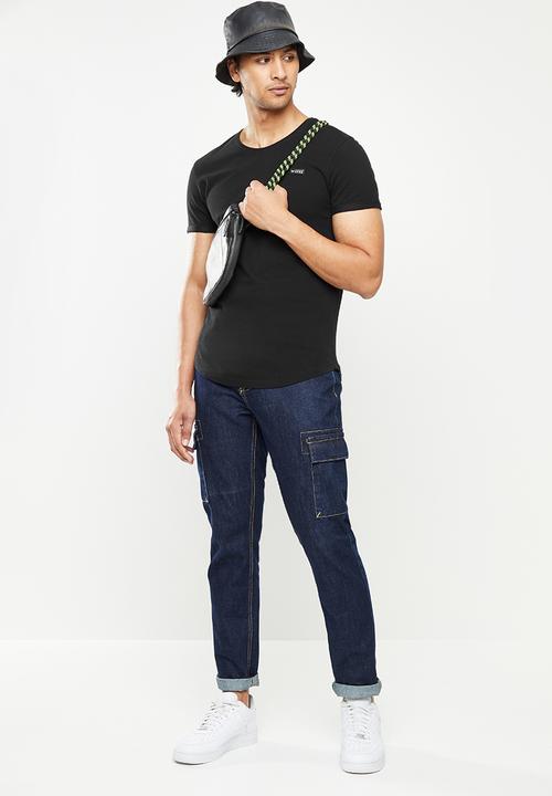 S.P.C.C - Palermo regular fit scooped hem tee - black