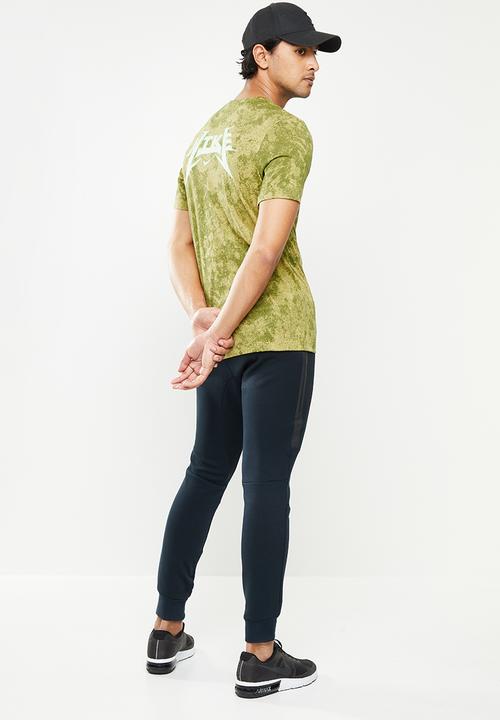 Nike - Dri-FIT Training  Tee  stry pck hldy - coriander