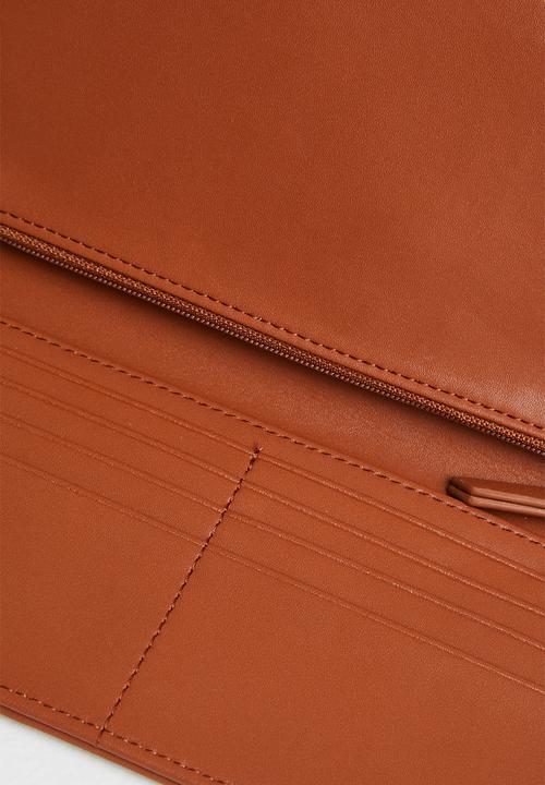 POLO - Iconic slim continental purse - white
