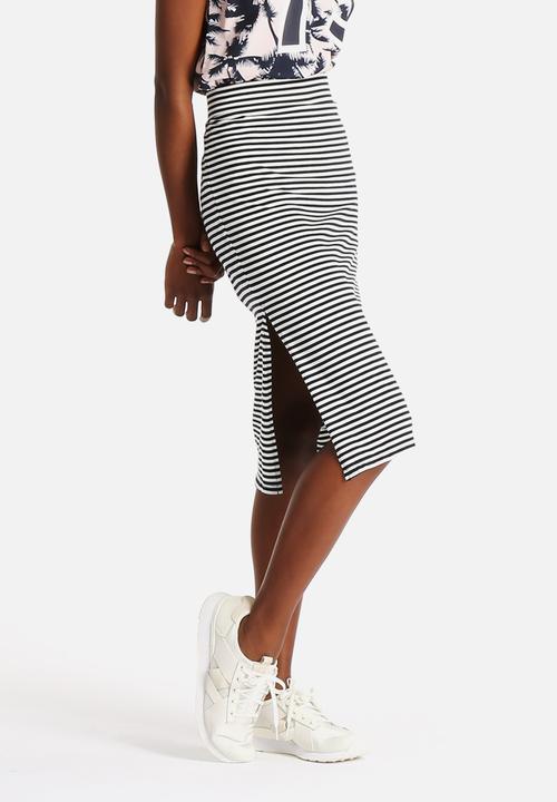 ONLY - Therese Knee Stripe Skirt