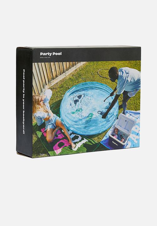 Typo - Party pool-day after pool party