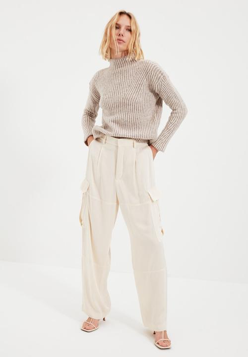 Trendyol - Turtleneck knit sweater - beige