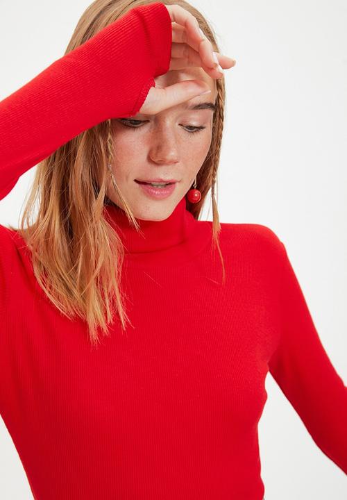 Trendyol - Turtleneck finger detail ribbed knit top - red