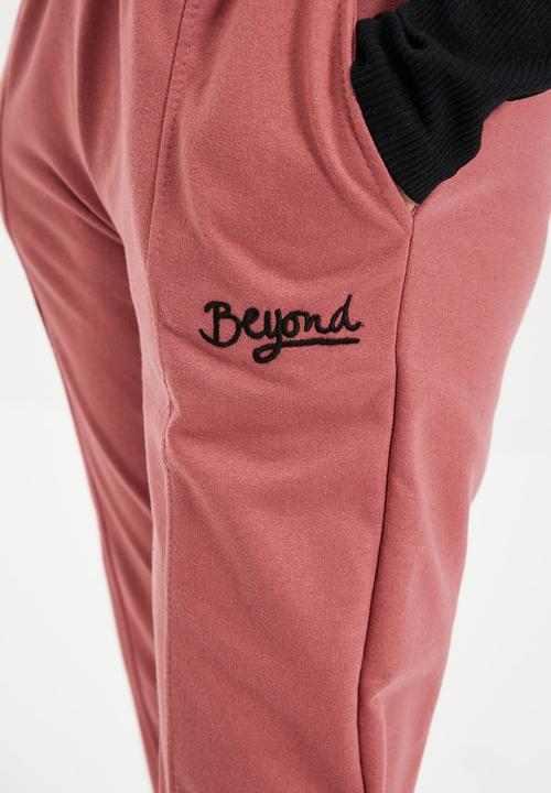 Trendyol - Embroidered loose jogger sweat pants - rose