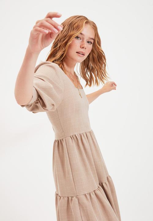 Trendyol - Square collar dress - camel