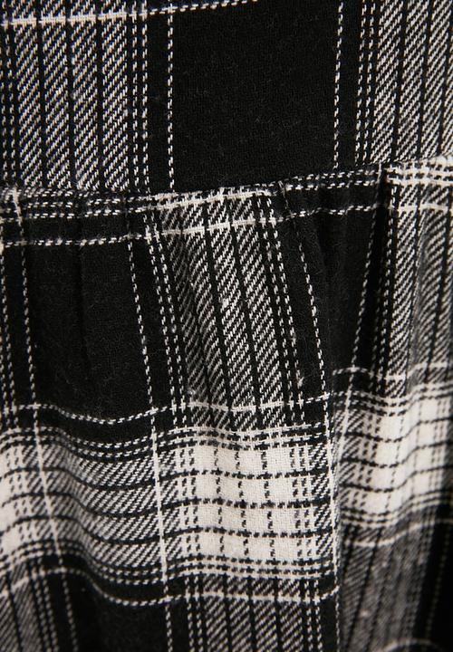 Trendyol - Petite plaid dress - black