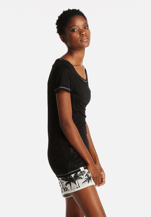ONLY - Alisa Tee