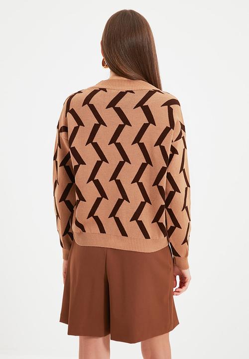 Trendyol - Geometric jacquard knit cardigan - camel