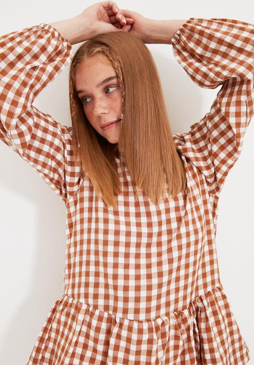 Trendyol - Balloon sleeve blouse - camel & white 