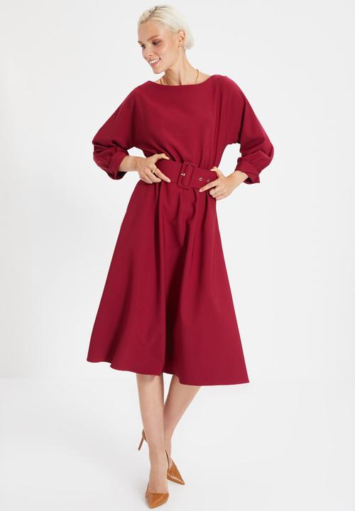 Trendyol - Belted ruffle dress - burgundy