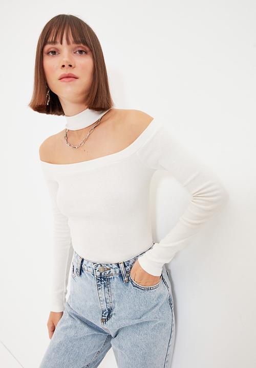 Trendyol - Carmen collar choker detailed top - ecru