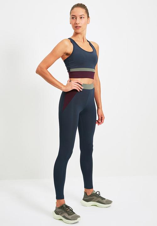 Trendyol - Color block support sports bra - dark navy