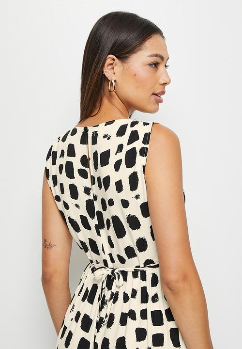 edit - Drawstring tiered maxi - mono brushstroke