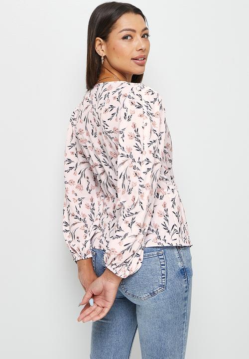 edit - Balloon sleeve wrap blouse - ditsy floral