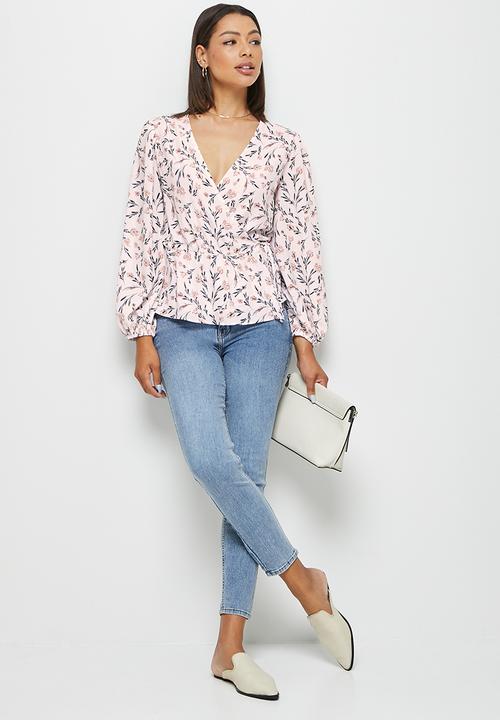 edit - Balloon sleeve wrap blouse - ditsy floral