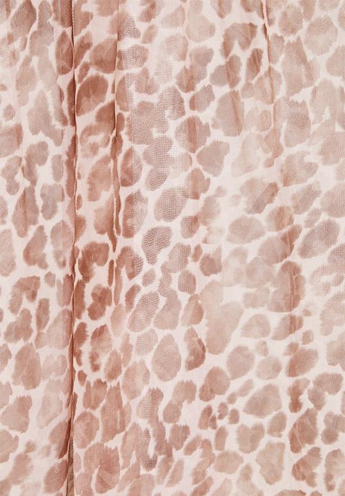 edit - Chiffon puffed sleeve blouse - watercolour giraffe