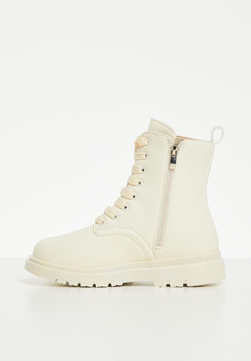 Pop Candy - Girls lace up boot - cream