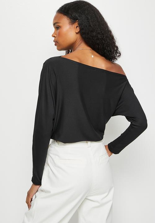MILLA - Warm handle asymmetric top - black
