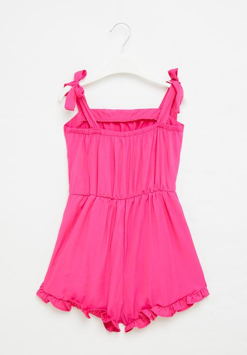 Me&B - Strappy shortall with frill detail - pink