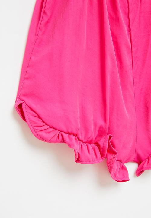 Me&B - Strappy shortall with frill detail - pink
