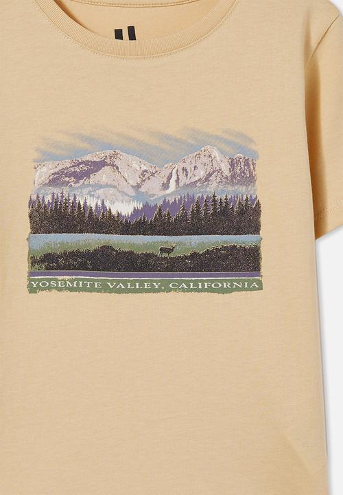 Cotton On - Max short sleeve tee - semolina/yosemite valley