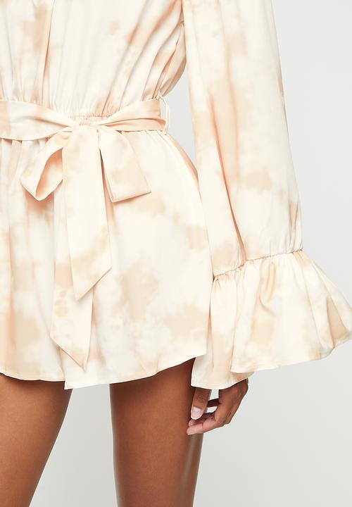Missguided - Bardot trumpet sleeve playsuit - yellow