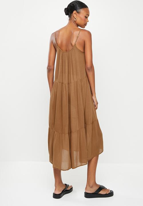 Missguided - Tiered cami midi smock dress - brown