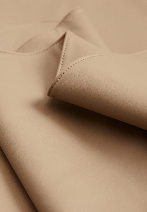 MANGO - Faux leather scarf - brown