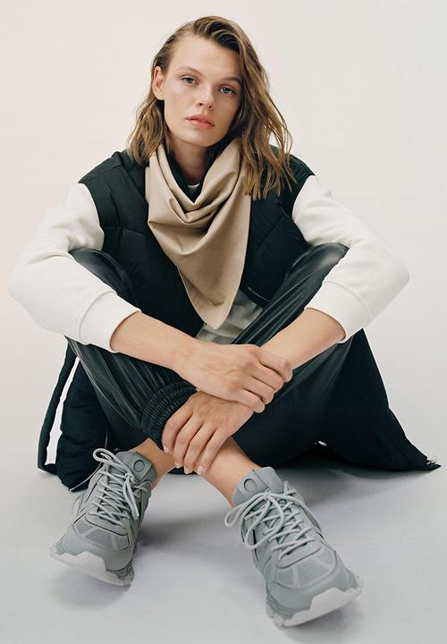 MANGO - Faux leather scarf - brown
