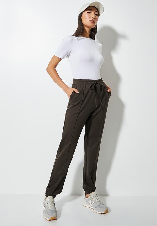 Superbalist - Pintuck jogger - choc