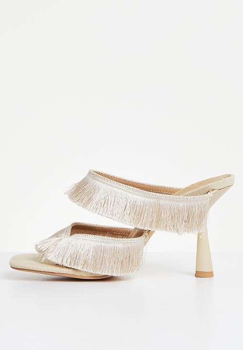 Missguided - Fringe double strap mule heel - cream