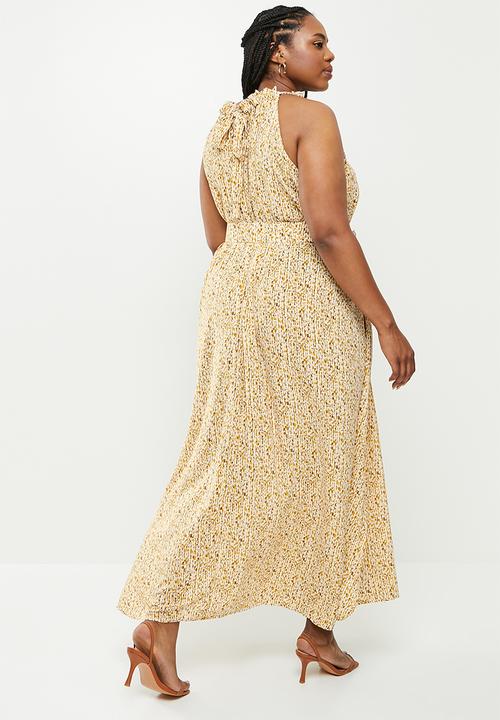 Me&B - Plus halter full maxi with belt detail - multi 