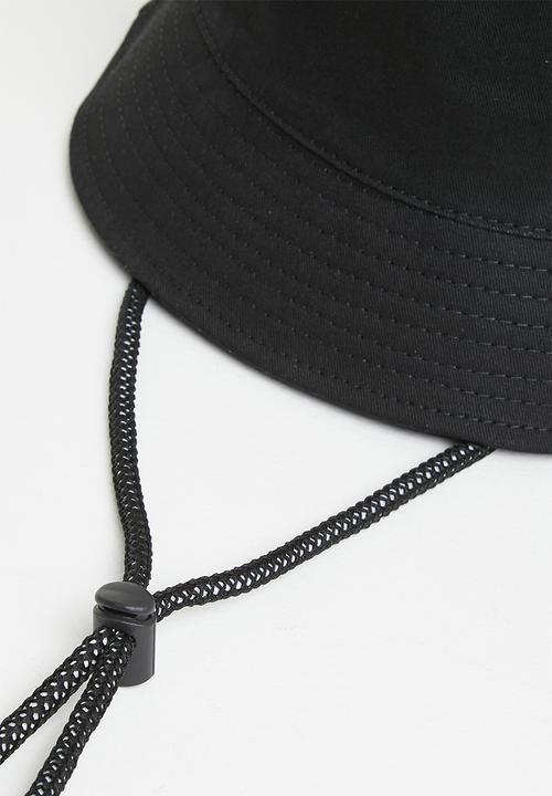 Superbalist - Corey bucket hat - black