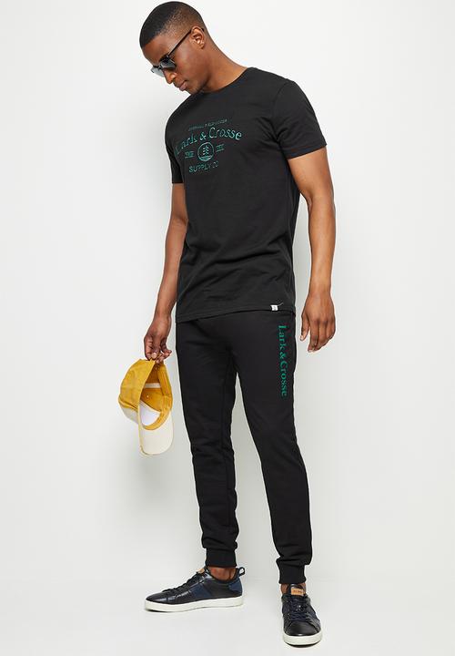Lark & Crosse - L&c graphic crew neck tee - black