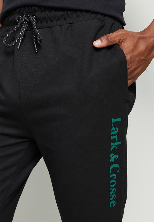 Lark & Crosse - Eldy slim fit sweatpants - black
