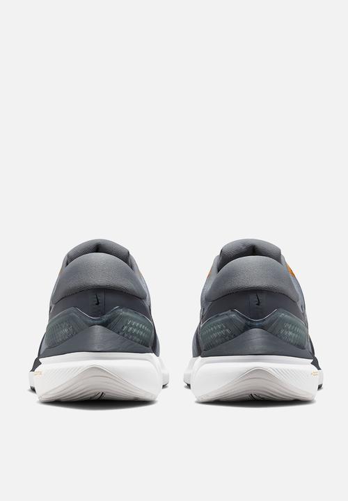 Nike - Air Zoom Vomero 16 - cool grey/black-anthracite-kumquat