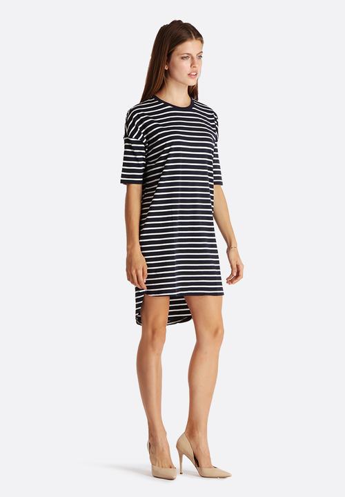 Vero Moda - Cappy Loose Dress