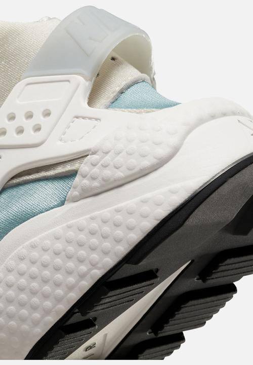 Nike - Air Huarache - aura/summit white-ocean cube-black