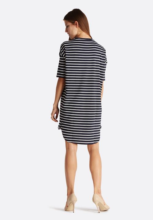 Vero Moda - Cappy Loose Dress