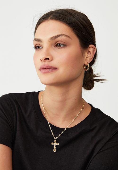Rubi - Premium luxe pendant necklace - gold plated gothic cross