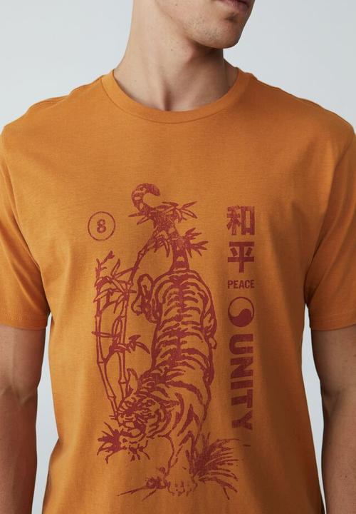 Cotton On - Tbar cny T-shirt - buckskin gold/bamboo tiger
