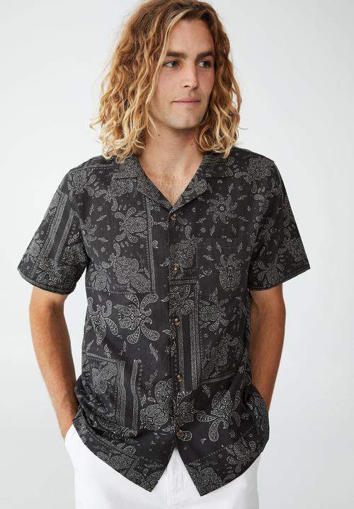 Cotton On - Riviera short sleeve shirt - faded black bandana