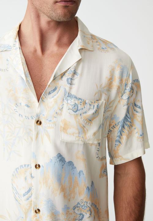 Cotton On - Riviera short sleeve shirt - ecru souvenir tiger