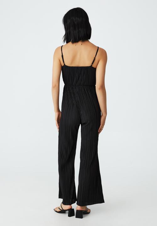 Cotton On - Petite knit strappy pleated playsuit - black