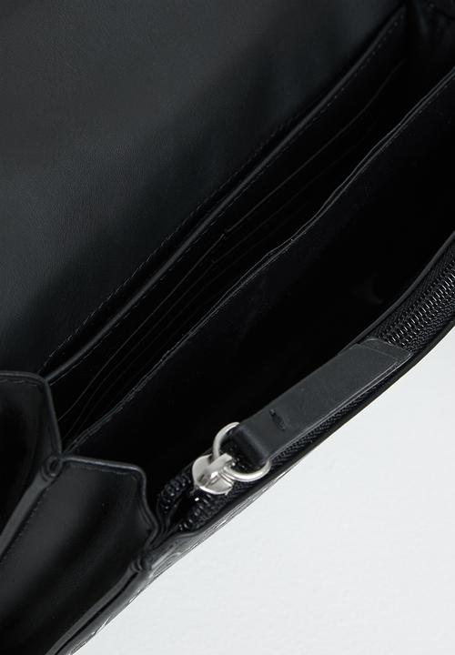 GUESS - Kalei mini crossbody flap - black