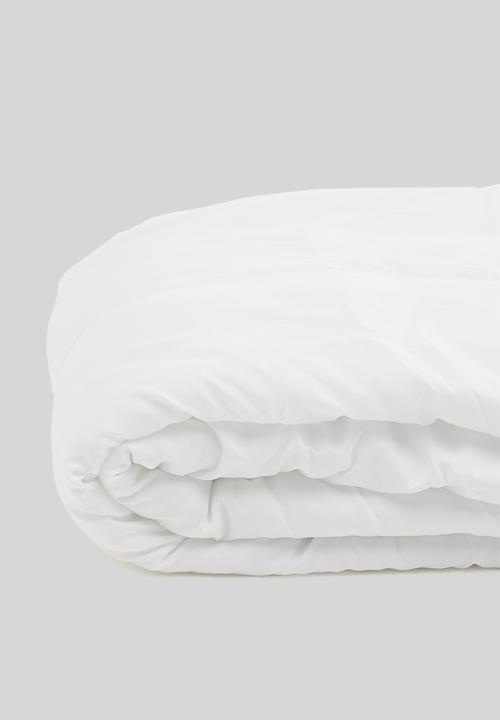 Sixth Floor - 5 Tog Hollowfibre duvet inner - microfibre outer 