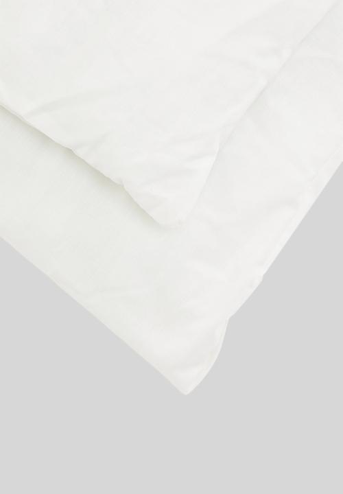 Sixth Floor - 4 Tog Microfibre duvet inner - cotton outer 