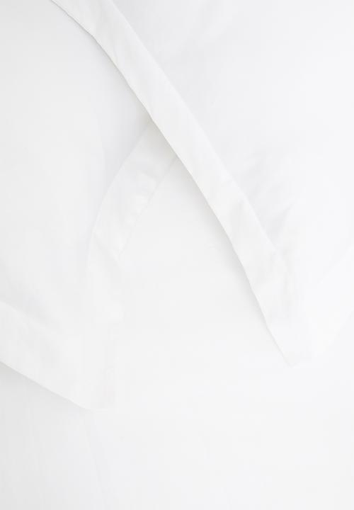 Sheraton Textiles - 400TC Egyptian Cotton straight stitch duvet cover set - white