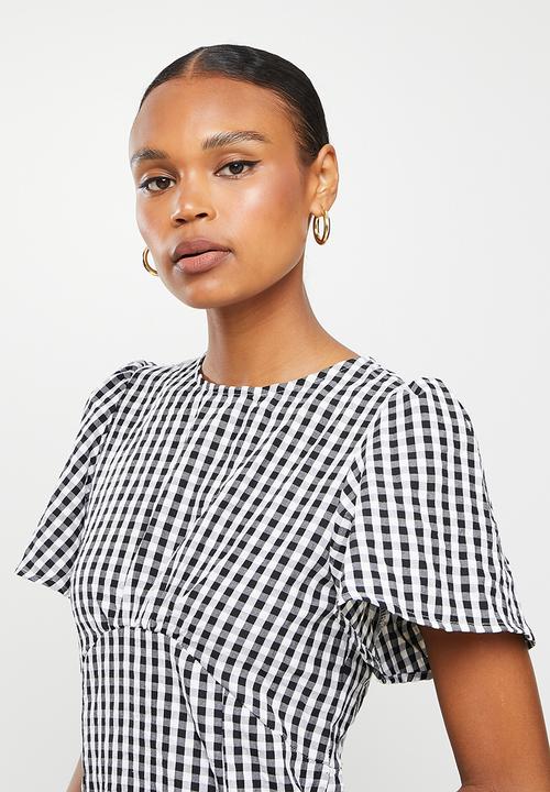 Missguided - Flutter sleeve midi gingham dress - black
