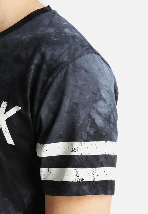 Only & Sons - Nathan Tee